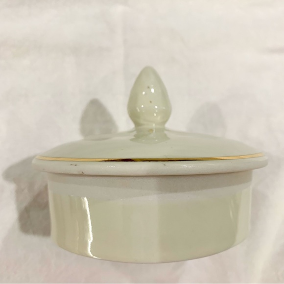 Vintage Hall’s Superior Autumn Leaf 8 Cup Coffee Pot & Lid - Picture 15 of 16